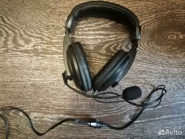 Наушники проводные