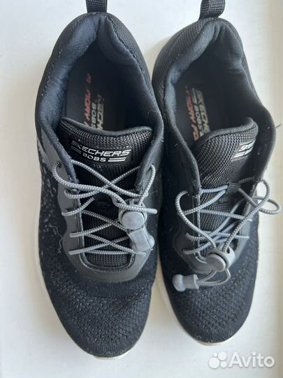 Кроссовки sketchers