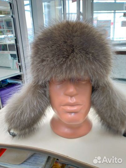 Шапка мужская из меха енота