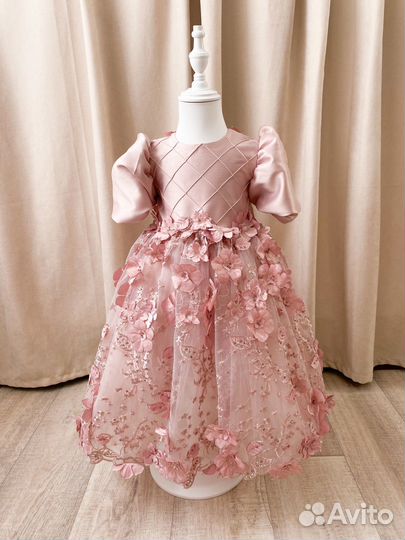 Нарядное платье для девочки