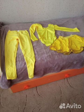 Гимнастический купальник с юбкой и лосинами