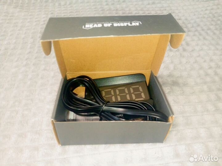 Автомобильный проекционный дисплей М3