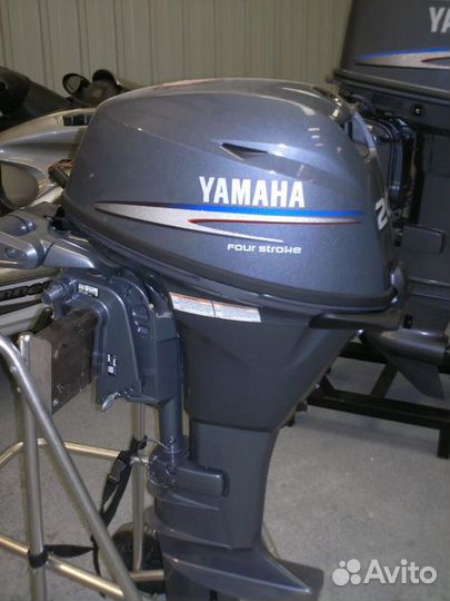 Плм Yamaha F20В витринный
