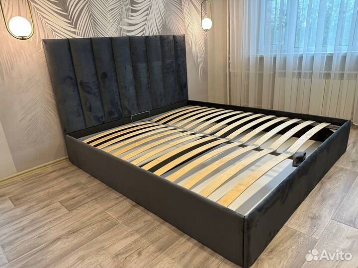 Кровать двуспальная