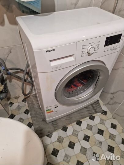 Стиральная машина автомат