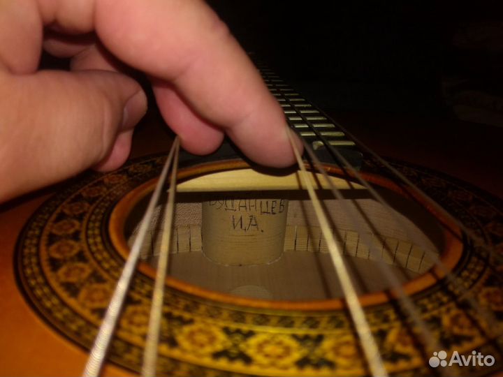 Гитара акустическая концертная ручной работы