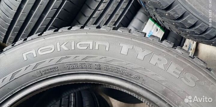 Nokian Tyres Hakkapeliitta 9 SUV 285/40 R22 110T