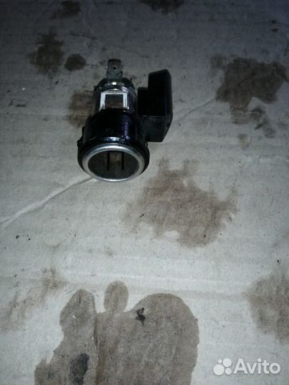 Гнездо прикуривателя Тойота Пробокс