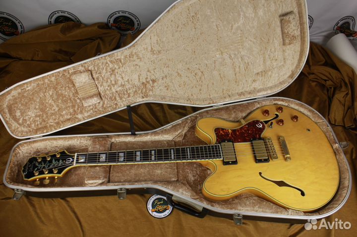 Полуакустическая гитара Epiphone Sheraton II