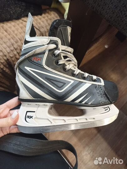Коньки хоккейные детские