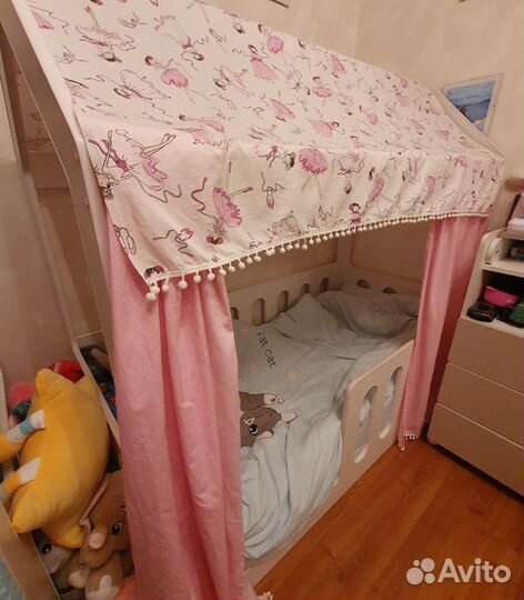 Детская кровать домик