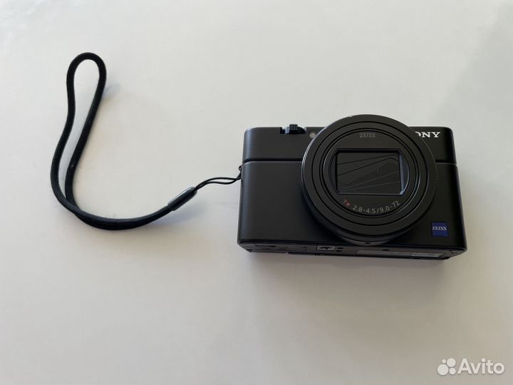 Цифровой фотоаппарат Sony Cyber-shot dscrx100M6