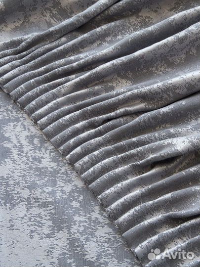 Шторы новые по 1,50м под мрамор цвет серый