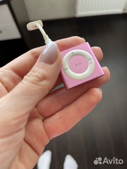 Плеер iPod shuffle 4