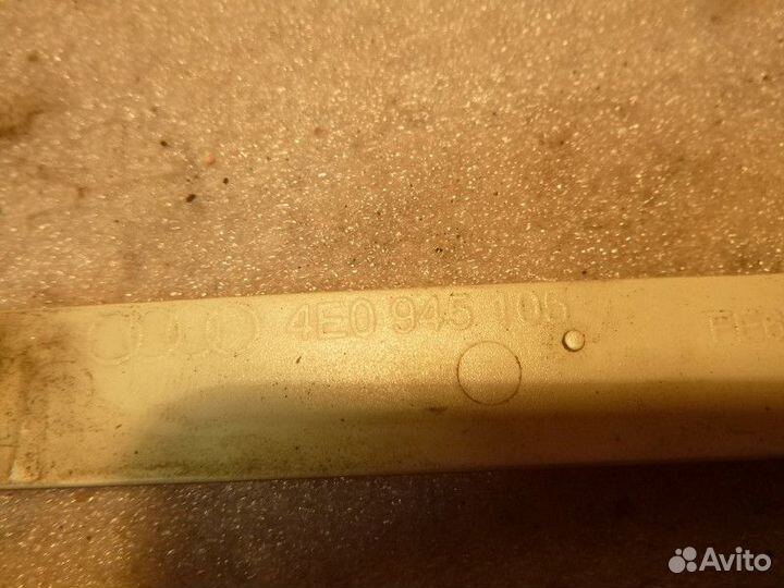 Отражатель света audi A8 D3 2002