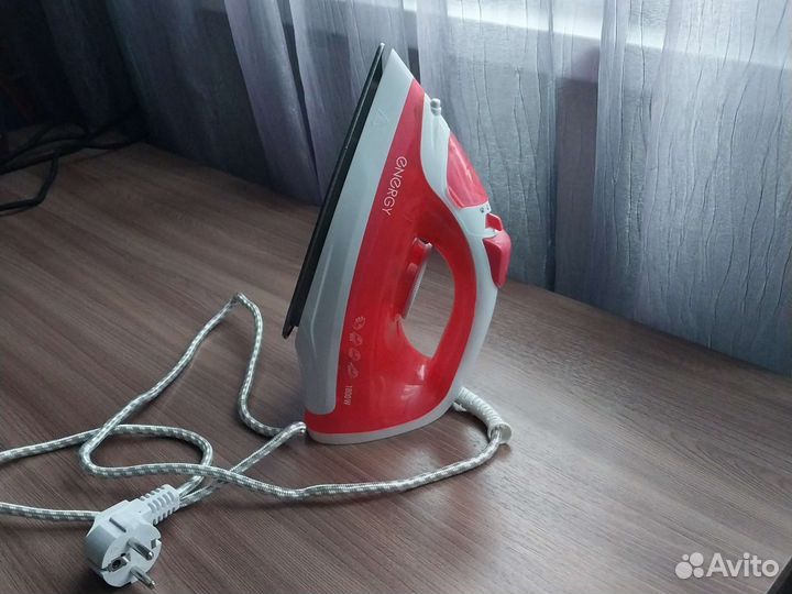 Утюг Energy 1800w