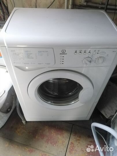 Стиральная машина Indesit 5 кг загрузки с гаранти