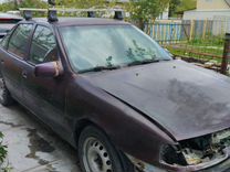 Opel Vectra 2.0 MT, 1993, битый, 400 000 км, с пробегом, цена 30 000 руб.