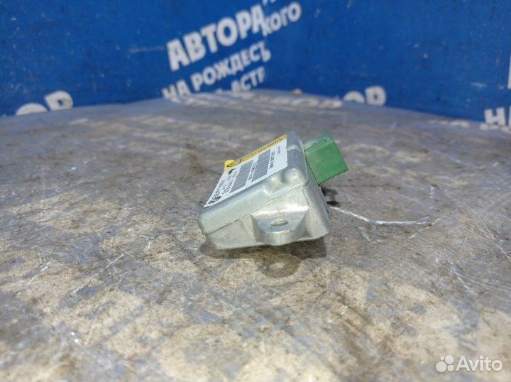 Датчик удара Bmw E65 седан 2004