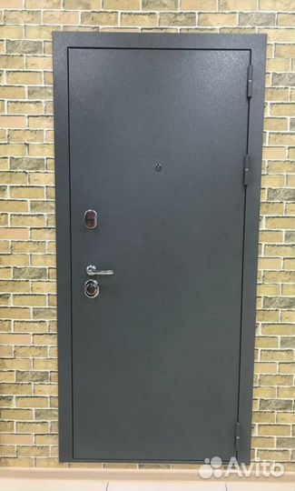 Дверь металлическая дрезден