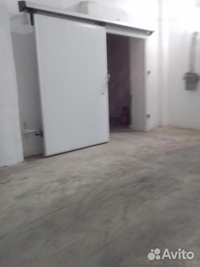 Фруктохранилище, склад для хранения овощей и фрукт