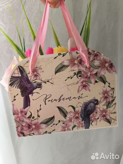 Корзинка тюльпанов композиция к 8 марта