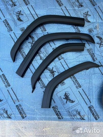 Расширители Toyota Land Cruiser 300