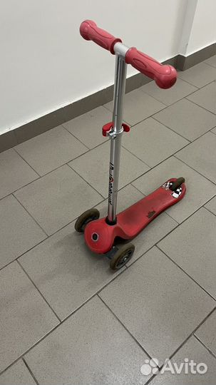 Детский самокат Трехколесный самокат Globber Primo