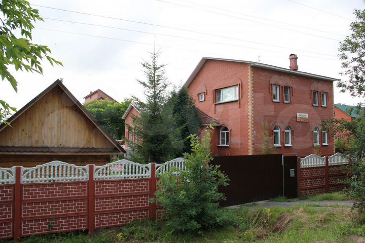 Коттедж 240 м² на участке 15 сот.