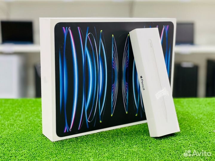 Планшет Apple iPad Pro 12.9 2022г. Apple M2