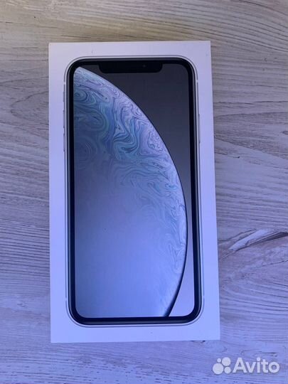 iPhone Xr, 64 ГБ