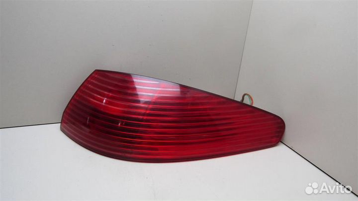 Фонарь задний наружный правый Peugeot 607 2000-20