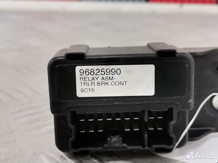 Блок управления ручником Chevrolet Captiva 2008