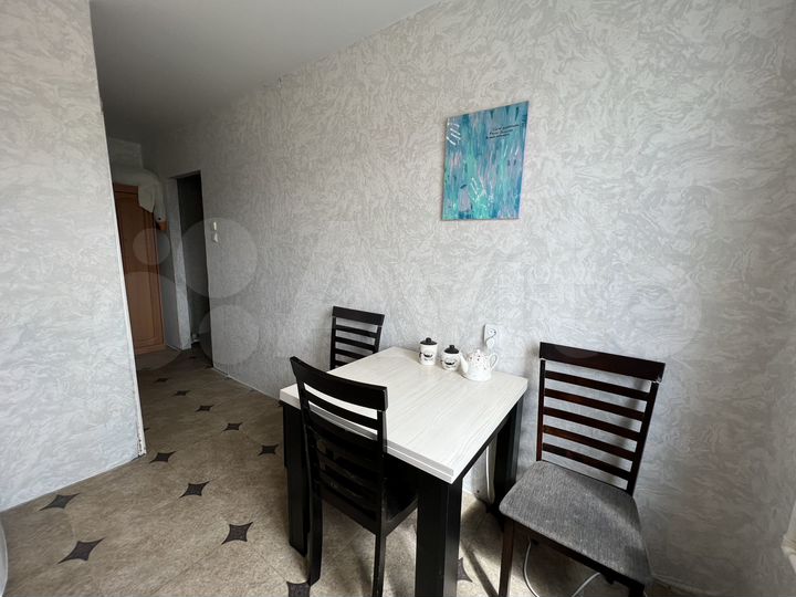 2-к. квартира, 54 м², 9/9 эт.