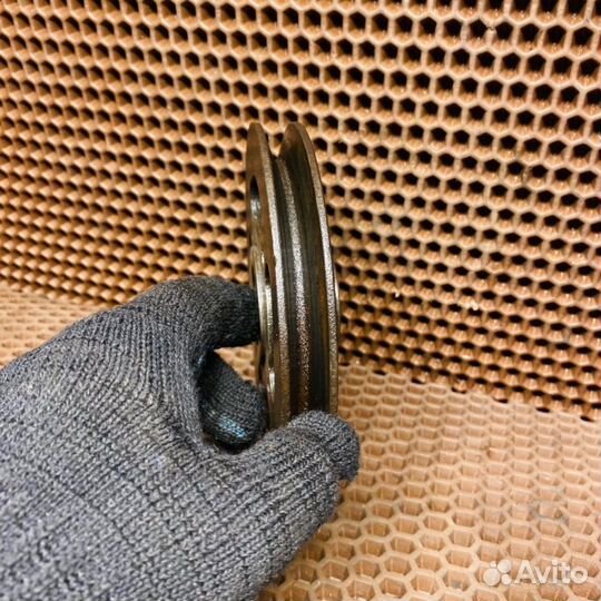 Шкив коленвала Toyota Hiace 1981