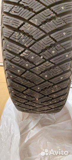 Goodyear Ultragrip Ice Arctic 215/55 R17 T