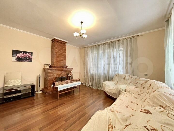 Дом 280 м² на участке 6 сот.