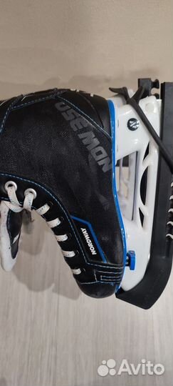 Коньки хоккейные