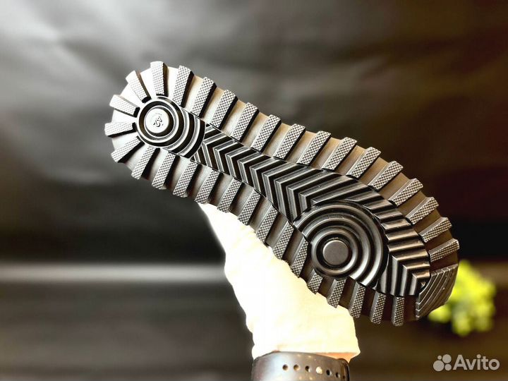 Кроссовки Calvin Klein эргономичные