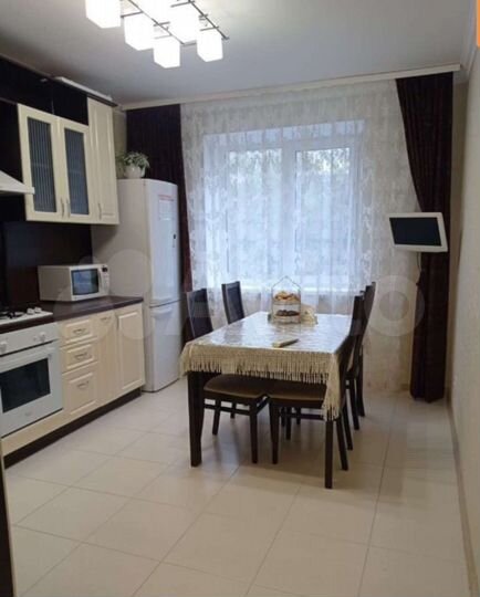 2-к. квартира, 71 м², 2/12 эт.