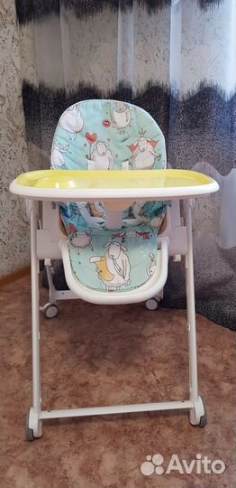 Детский стульчик для кормления Happy Baby Basic