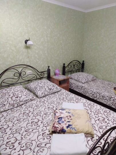 Комната 12 м² в 5-к., 2/2 эт.