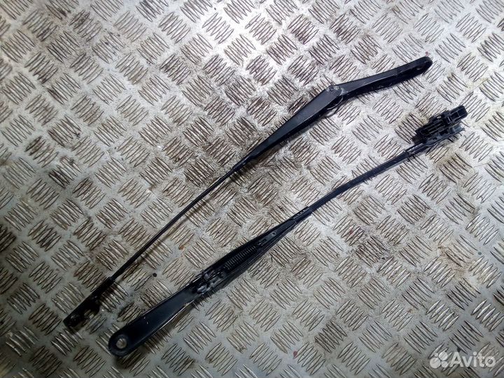 Поводок дворника Opel