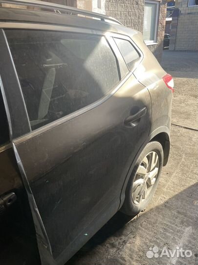 Запчасти с автомобиля Nissan Qasqai J11