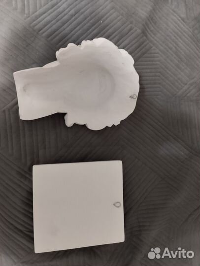 Гипсовые изделия на стену