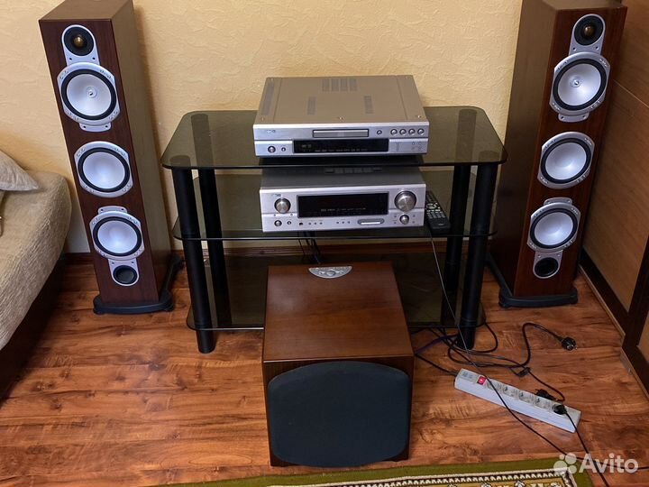 Колонки Monitor audio с уселителем