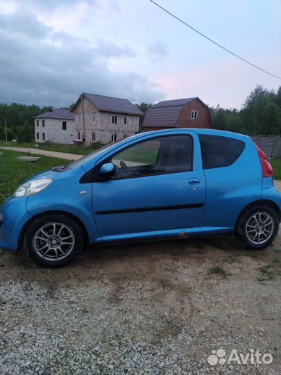 Peugeot 107 1.0 МТ, 2008, 144 000 км