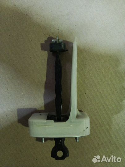 Ограничитель передней двери Lexus NX