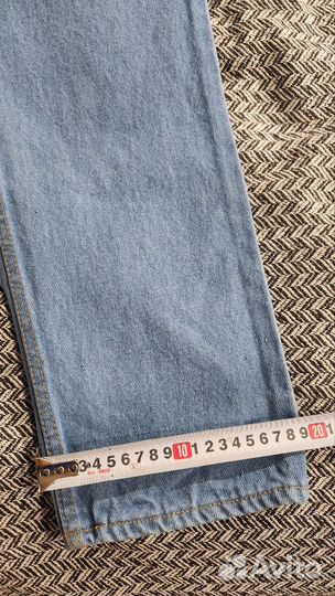 Джинсы levis