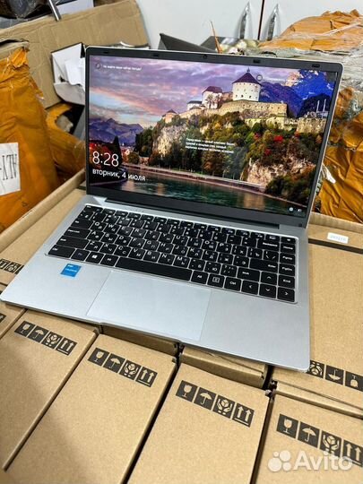 Ноутбук новый